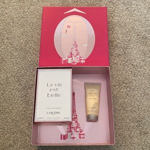 Lancôme Paris La vie est belle 3.4 fl oz and body lotion